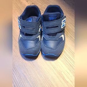 NEW BALANCE 6C Sneaker- Velcro Closure